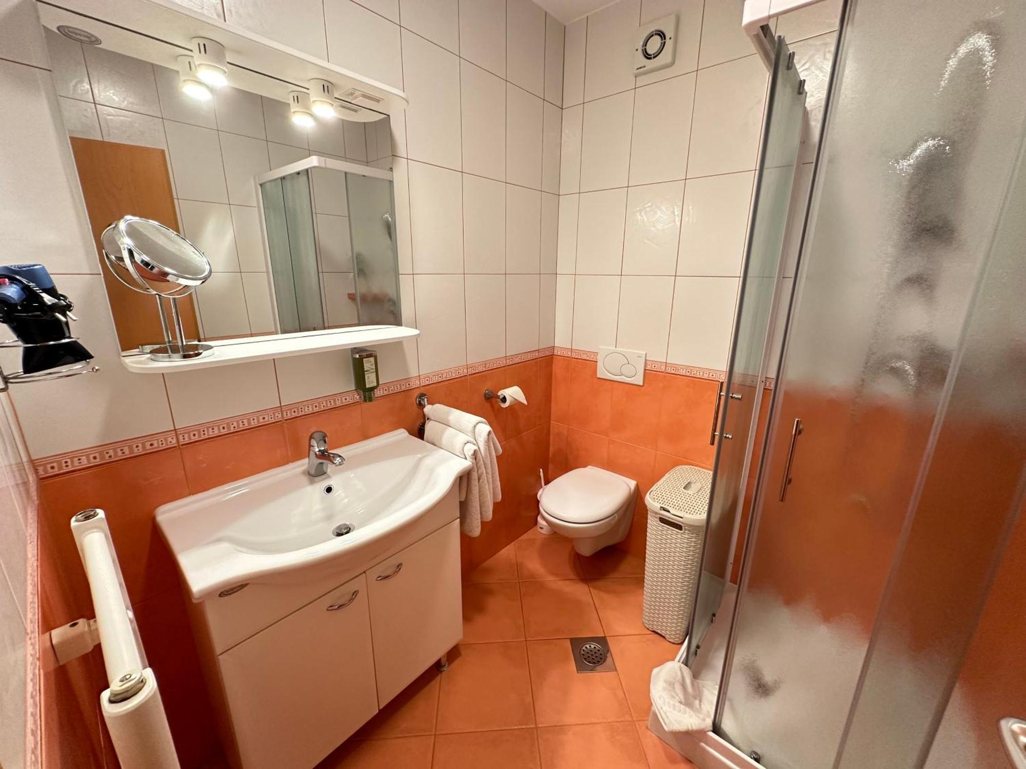 Boutique Hotel Loka Škofja Loka エクステリア 写真