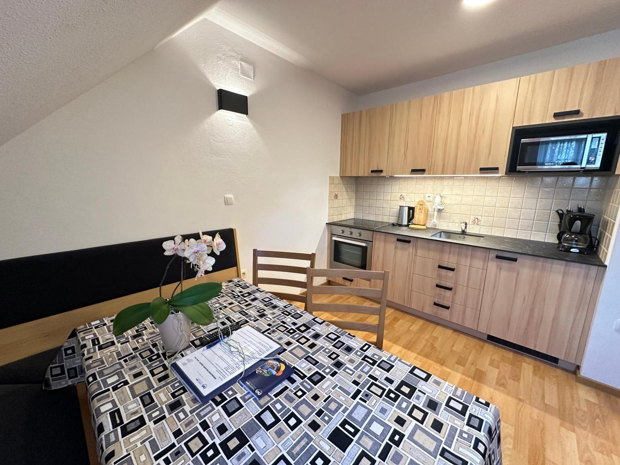 Boutique Hotel Loka Škofja Loka エクステリア 写真